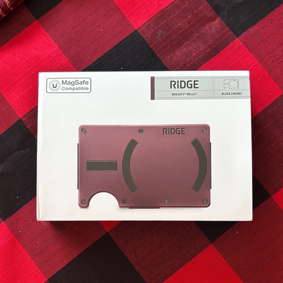 Ridge | Bags | Ridge Black Cherry Magsafe Wallet | Poshmark